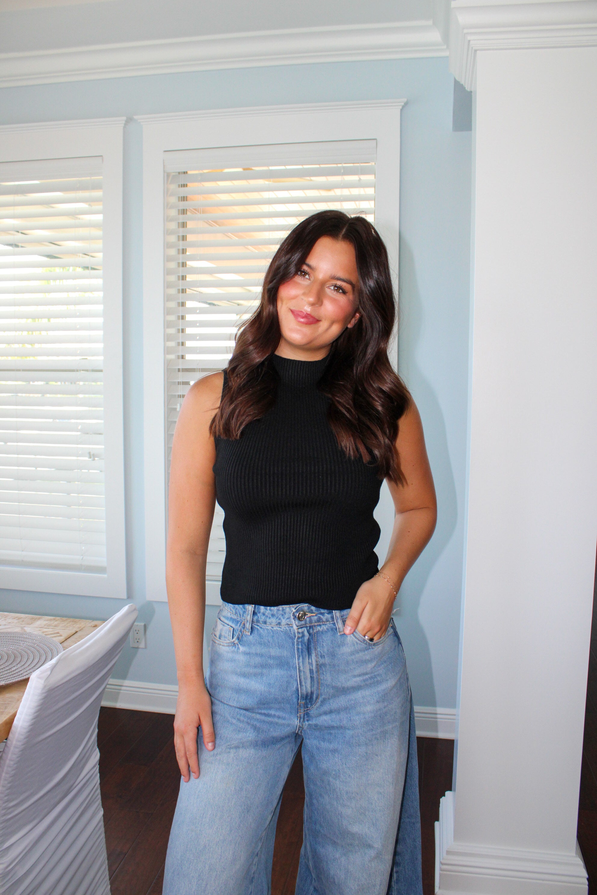 BLACK HALTER NECK TOP