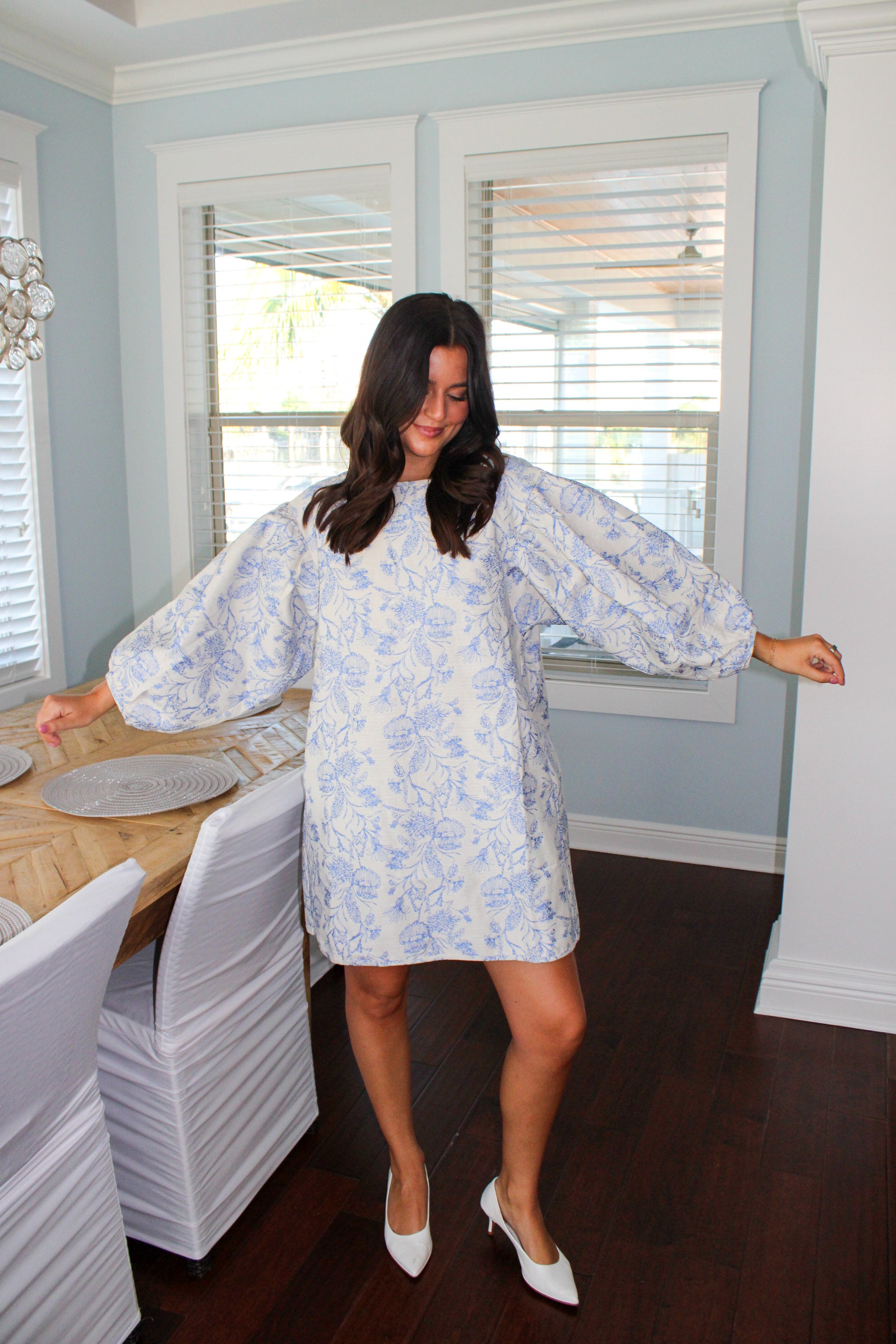 PUFF SLEEVE ROUND NECK DRESS