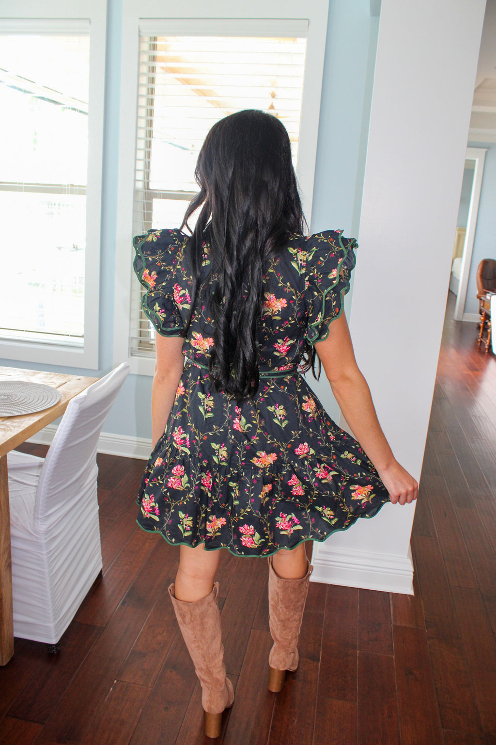 RUFFLE SHORT SLEEVE FLORAL DRESS